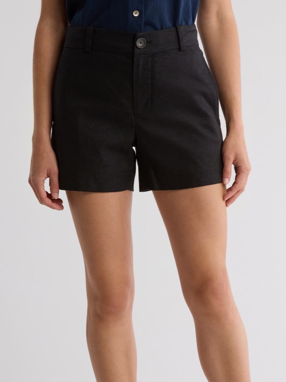 NWT Vince casual linen blend navy shorts sz 24